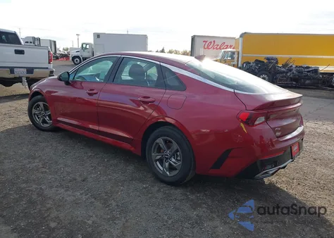 2022 Kia K5 Lxs z USA, uszkodzony, nr VIN 5XXG14J28NG093942